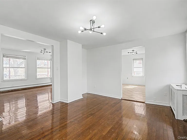 241 N Main St — Photo 7