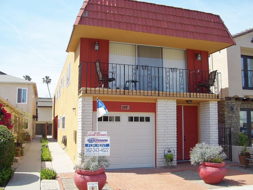 1st image of 209 7th St #C