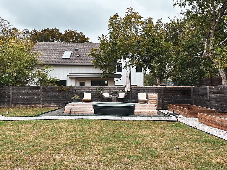 4405 Banister Ln — Photo 24