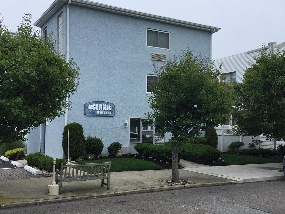1st image of 1110 Wesley Ave #203