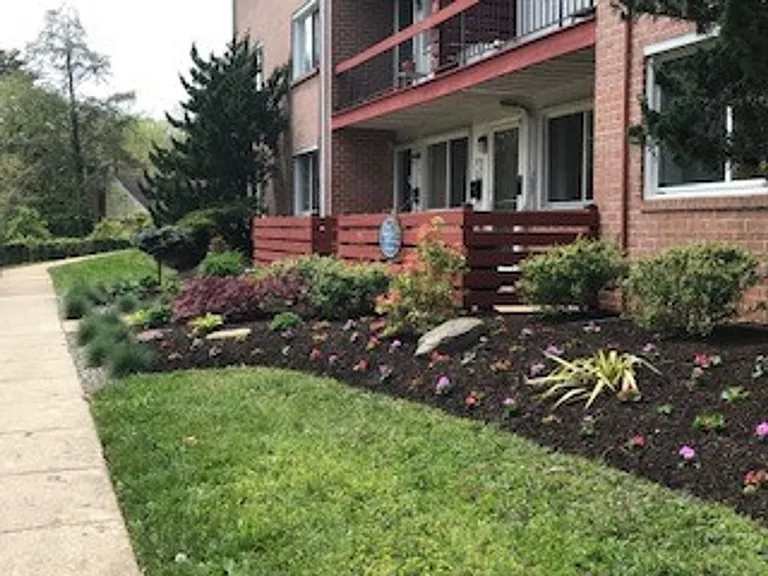 Mt Washington Manor — Photo 21