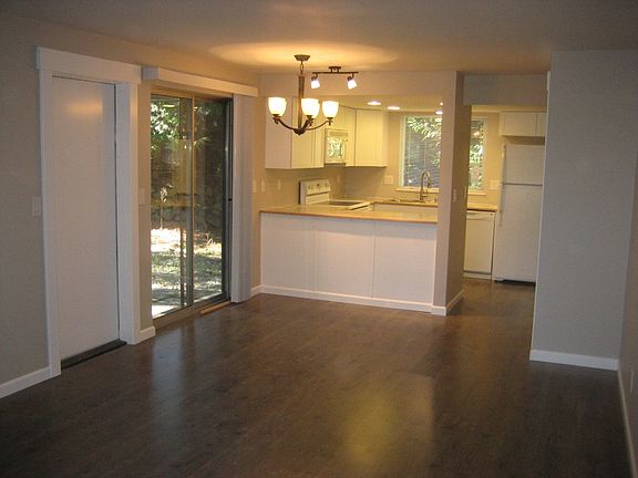 The open floor plan is great for entertaining. Sliding door to patio and attached 1 car garage.