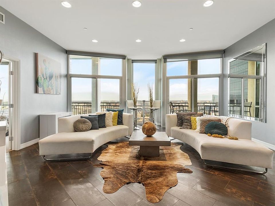 1st image of 500 Throckmorton St APT 1207