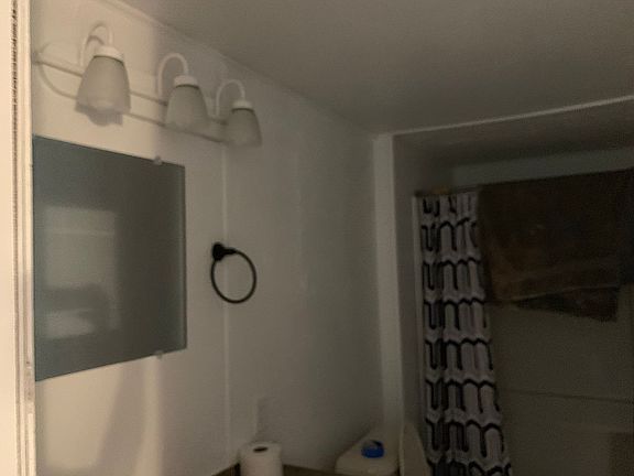 5th image of 5212 W Shaker Pl