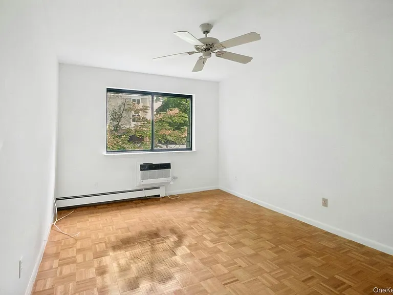 500 Central Park Ave #145 — Photo 17