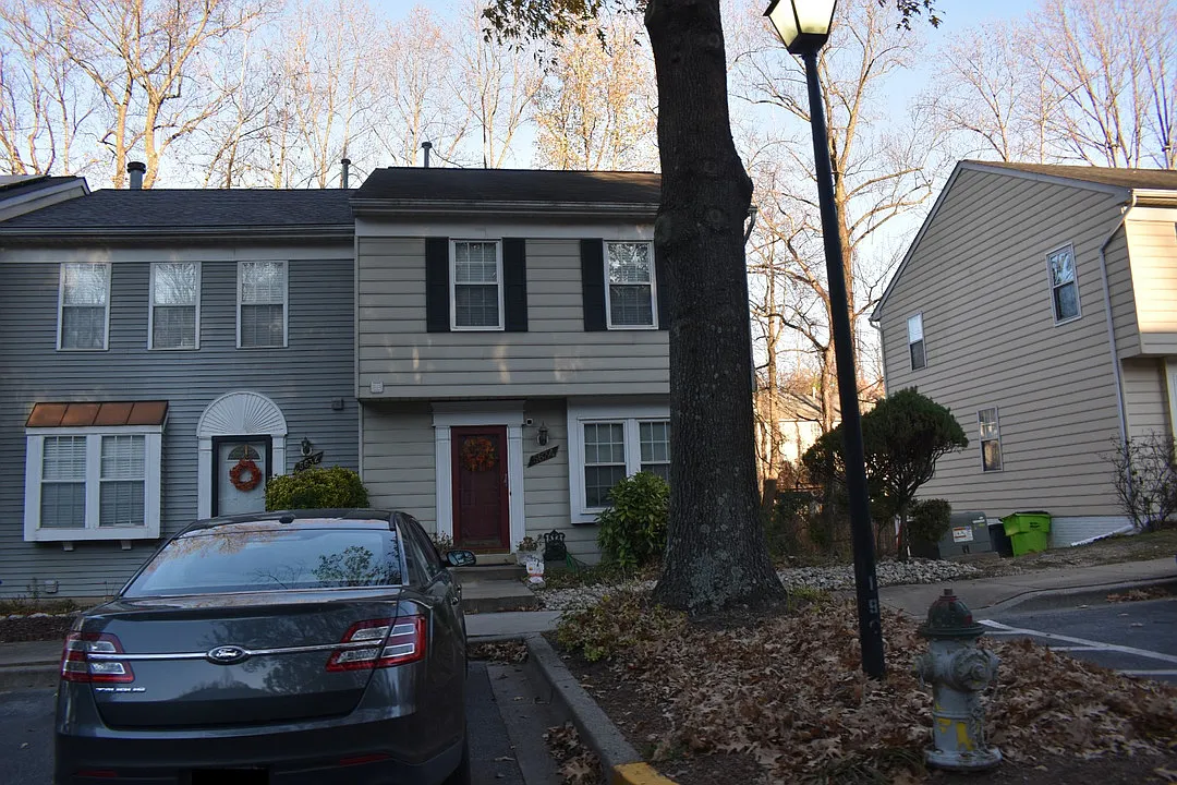 5634 Onslow Way photo 1
