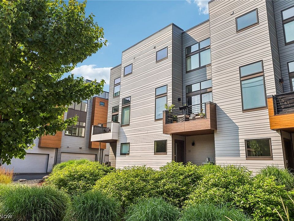 18875 Riversouth Ter UNIT 21, Fairview Park, OH 44126 | Zillow