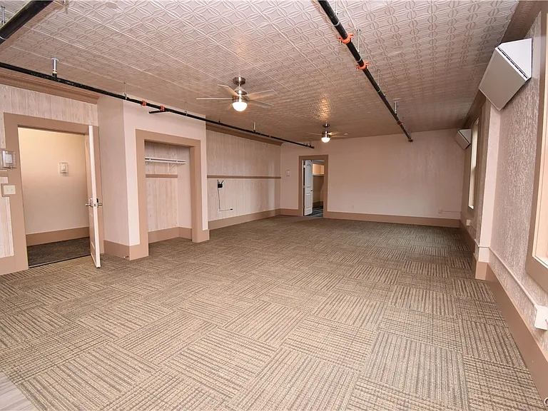 152 Court St #1 — Photo 8