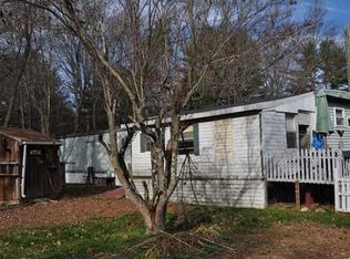 24 Woodridge Dr, Burrillville, RI 02839