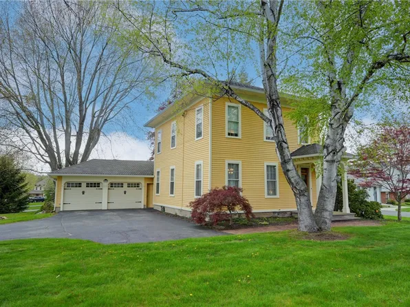 368 Chestnut Ridge Rd, Rochester, NY 14624