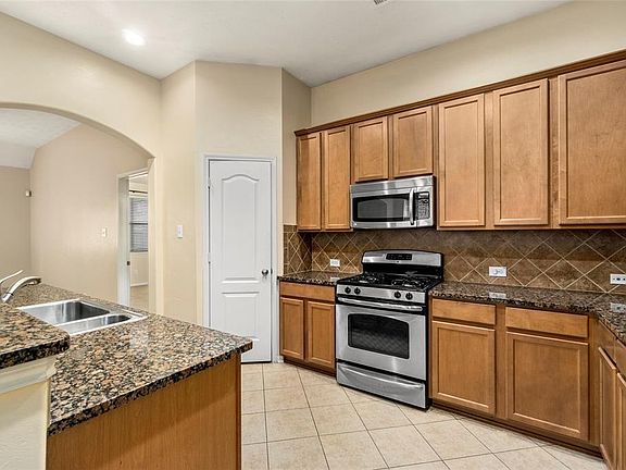 2nd image of 24507 Foxberry Glen Ln