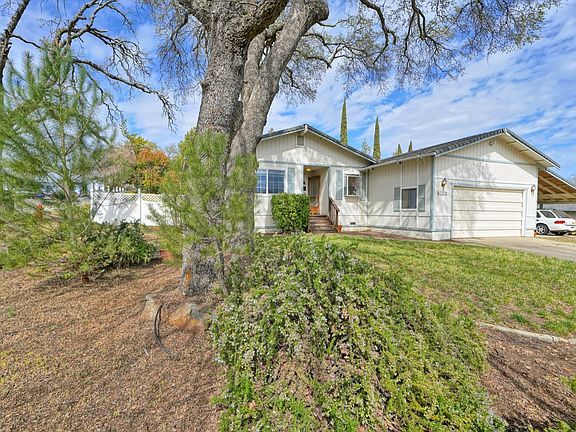 4th image of 2789 Waverly Dr