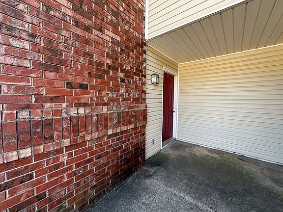 2nd image of 1405 N Greenwich Ave #3