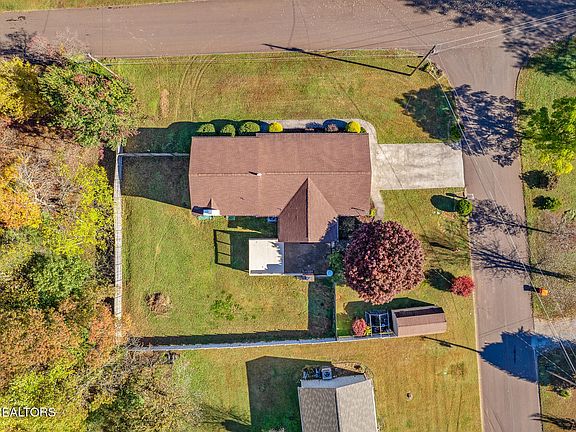 3rd image of 113 County Road 569