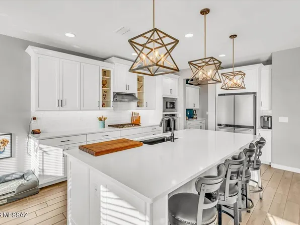 485 N White Clover Ln, Sahuarita, AZ 85629