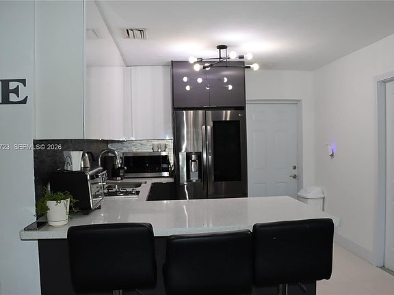 2nd image of 6506 SW 20th St