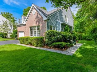 2 Wilton Hunt Rd #2, Wilton, CT 06897
