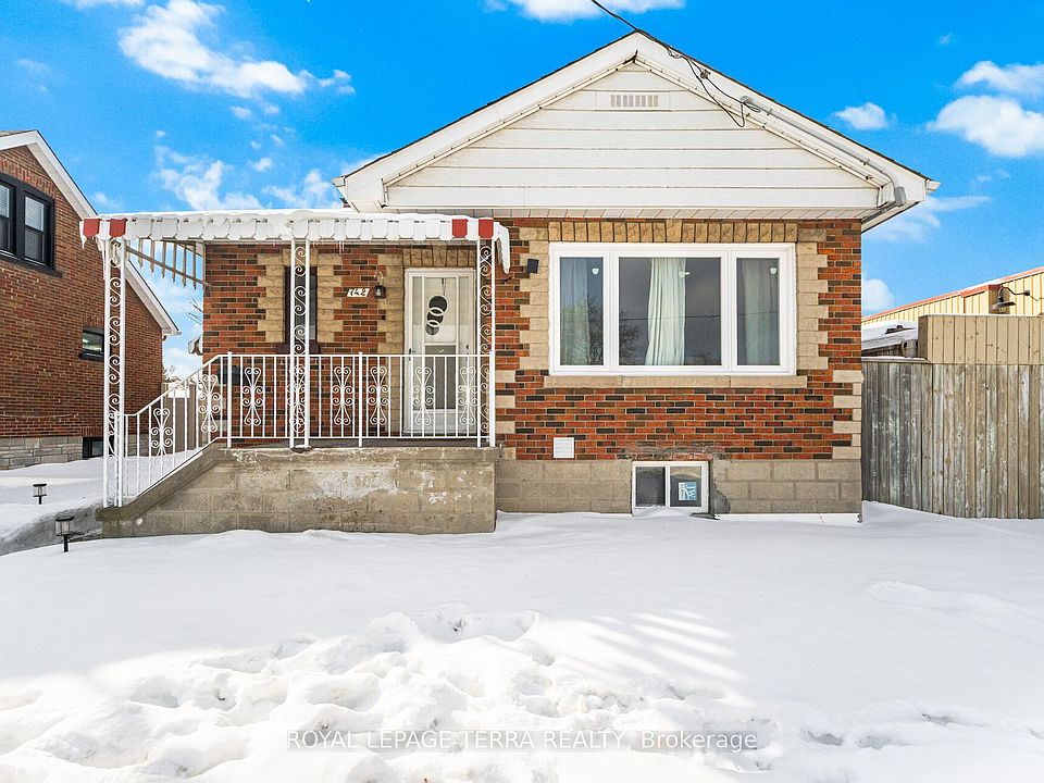 1st image of 742 Ritson Rd S