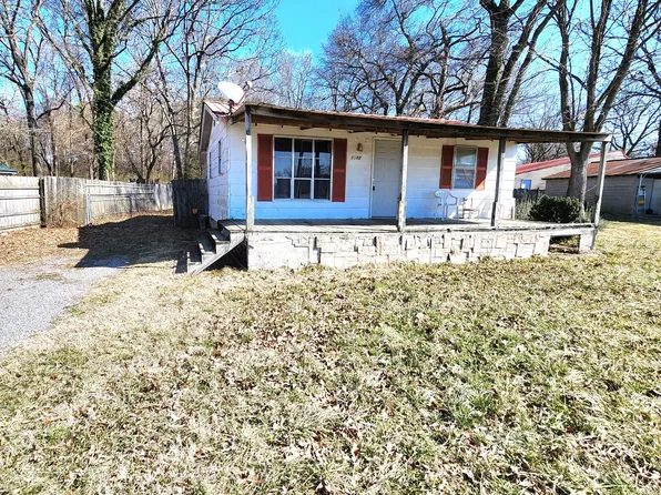 1102 N Washington St, Tullahoma, TN 37388