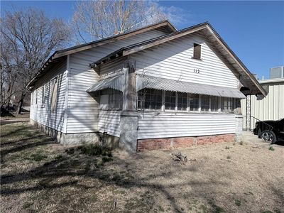 112 W Oak St, Independence, KS, 67301