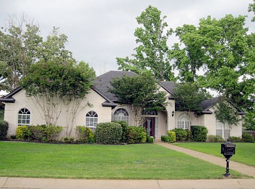 1st image of 525 Susie St