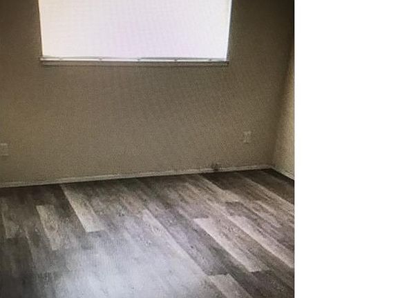 2nd image of 5543 Lean Ave