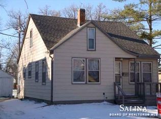256 S 11th St #TOWNHOUSE, Salina, KS 67401