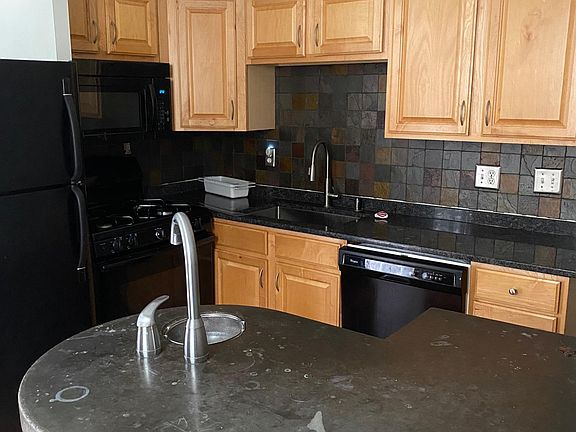 3rd image of 1300 E Long St