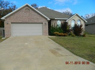 668 W Foothills Dr, Fayetteville, AR 72701
