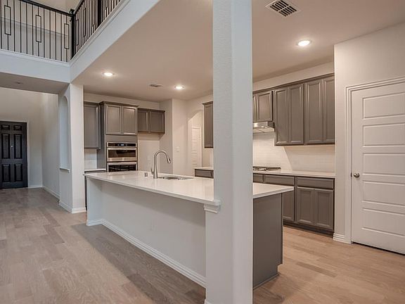 2nd image of 4013 Smokey Hill Ct