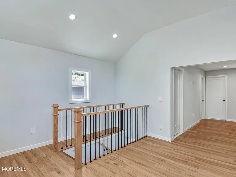 769 Cliffwood Ave — Photo 7