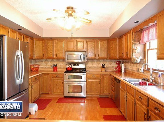 3rd image of 203 Heritage Dr