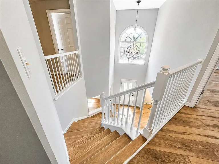 380 Belmont Chase Ct — Photo 12