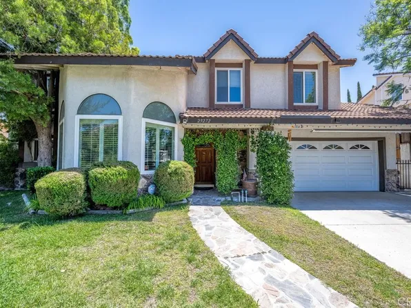 29272 Poppy Meadow St, Santa Clarita, CA 91387