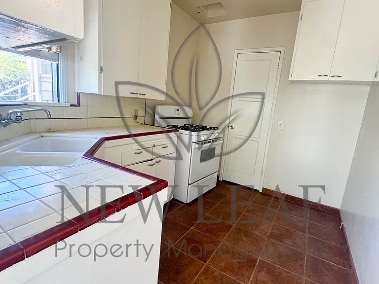 232 S Bush St #1 — Photo 6
