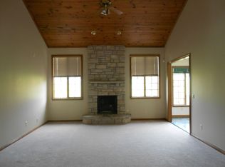 12020 Springdale Lake Dr, Cincinnati, OH 45246