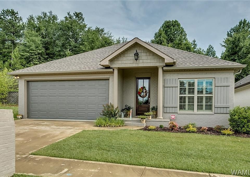 1st image of 2033 Waterford Ln