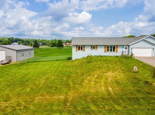 W2566 Violet Ln, Merrill, WI 54452