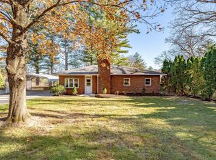 172 Bumstead Rd, Monson, MA 01057