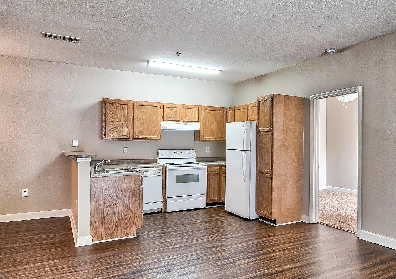 Main Street Apartments — Photo 3