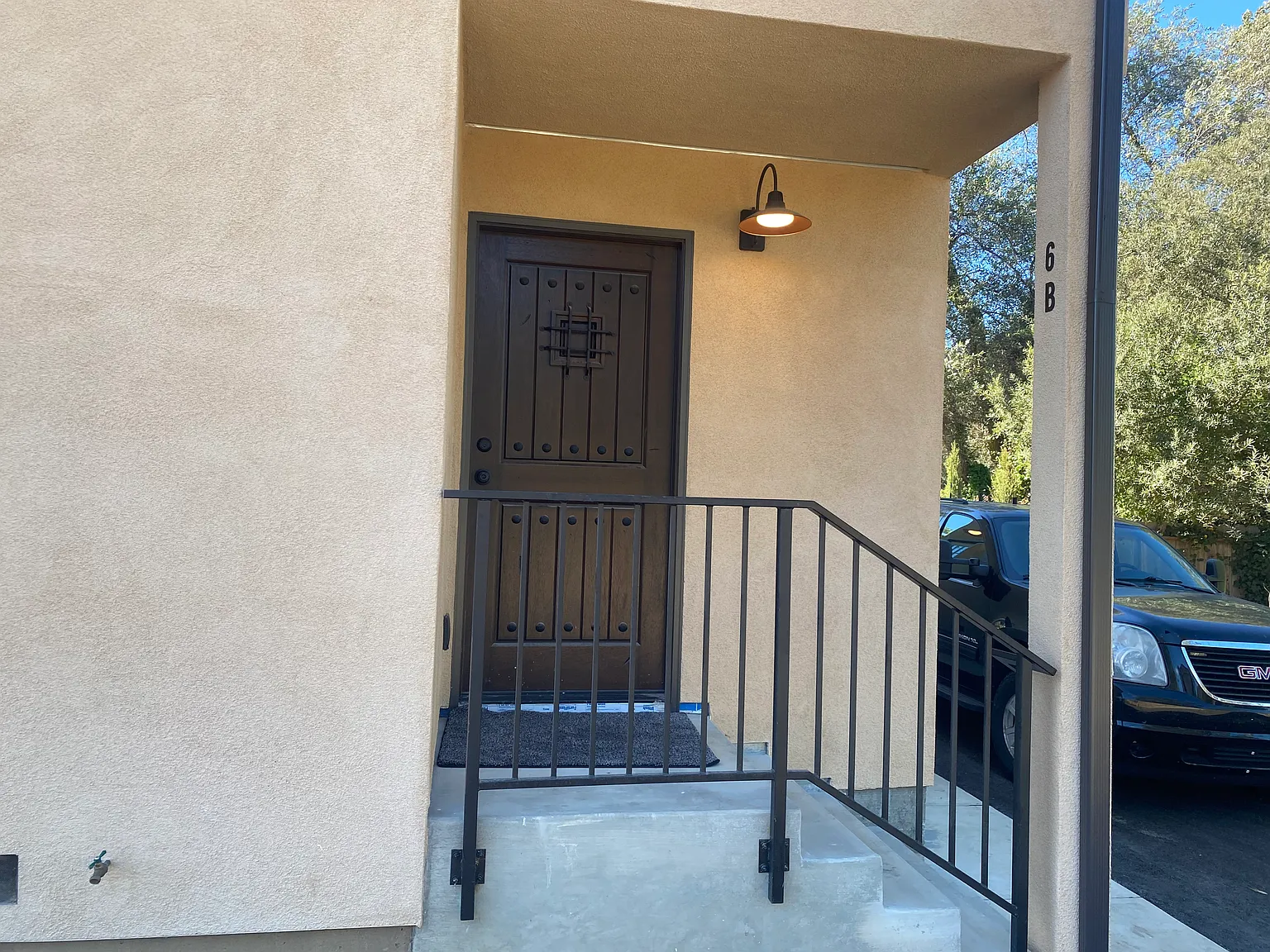 3 bed, 1.5 bath, 1200 sqft, $3,500 — Photo 2