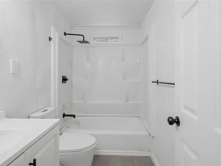 608 N College Dr #4 — Photo 11