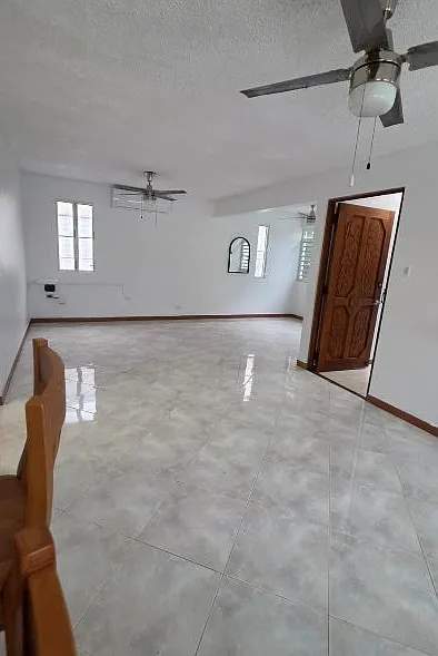2 bed, $1,400 — Photo 3