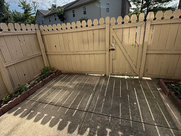 Deercrest Ct — Photo 13
