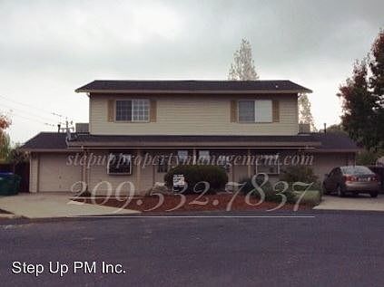 2nd image of 10800-A Buena Oaks Ct