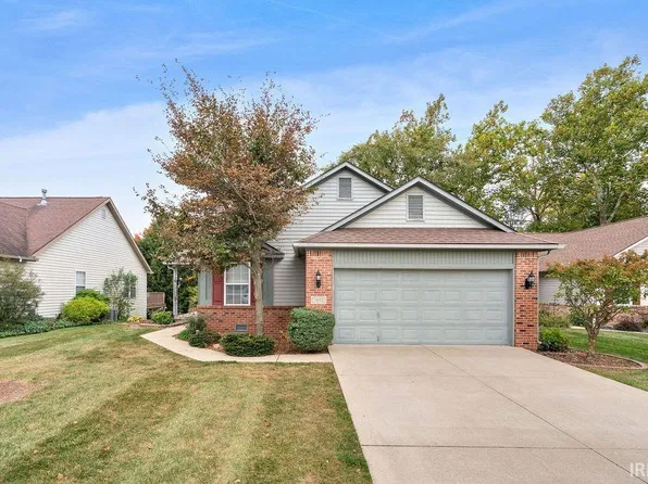 1872 Valley View Dr, Kokomo, IN 46902