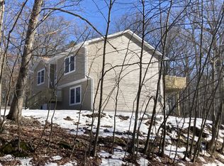 101 Nuthatch Ct, Milford, PA 18337