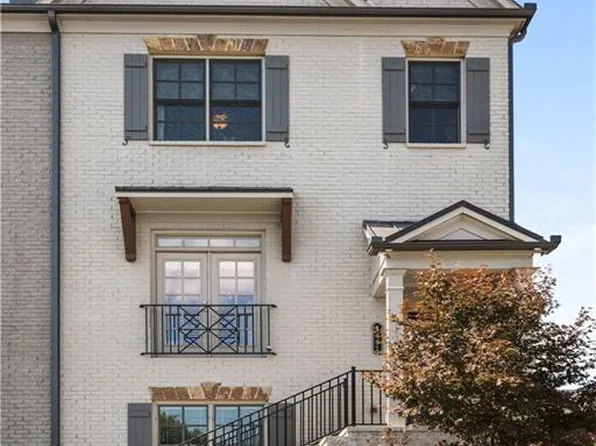 1861 Falling Sky Ct, Atlanta, GA 30319