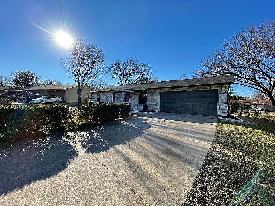 1st image of 2713 Henry Dr