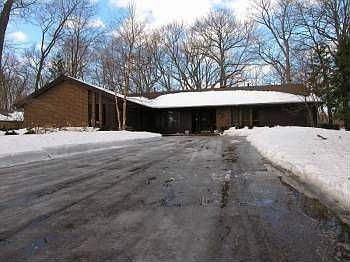 1st image of 77 Lincolnshire Dr